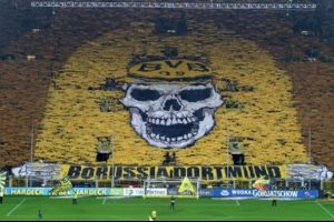 Borussia Dortmund'a trib&uuml;n kapatma cezası