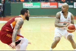 Galatasaray'a Banvit darbesi