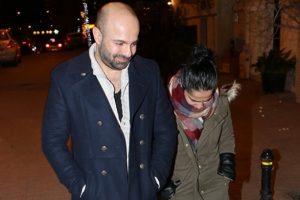 '&Ccedil;ok utanıyorum, &ccedil;ekmeyin'