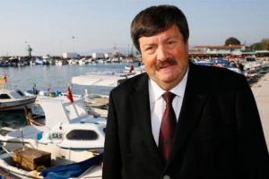 Kanser tedavisi g&ouml;ren kaymakam yaşamını yitirdi