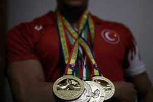 T&uuml;rkiye'nin sporda madalyası arttı