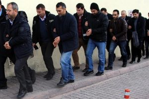 FET&Ouml; ş&uuml;phelisi 14 akademisyen adliyede
