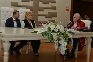 Sevgililer G&uuml;n&uuml;'nde Bursa Nil&uuml;fer'de "Evet" dediler