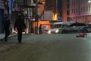 İstanbul'da tabut paniği polisi alarma ge&ccedil;irdi!