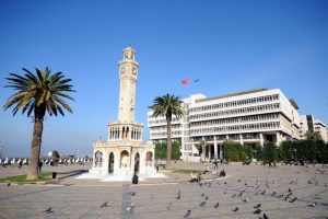 İzmir ve Manisa'da vatandaşların referandum yorumu