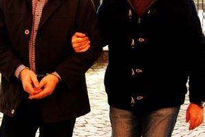 Erzincan'da 20 kişi FET&Ouml;'den tutuklandı