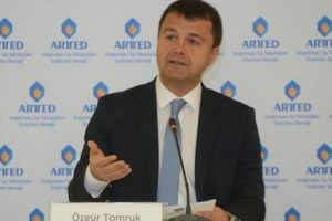 Tek kullanımlık tıbbi &uuml;r&uuml;nler tekrar tekrar kullanılıyor