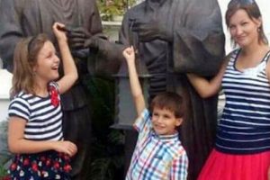 Kocası tarafından &ouml;ld&uuml;r&uuml;len eş ve &ccedil;ocukların cenazeleri Rusya'ya g&ouml;nderilecek