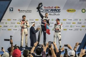 Air Race'de sezon s&uuml;rpriz zaferle a&ccedil;ıldı