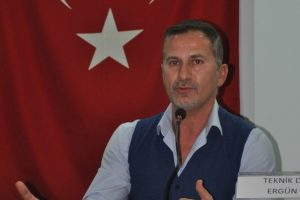 İneg&ouml;lspor Teknik Direkt&ouml;r&uuml; Penbe: "Tudor Anadolu'da rahattı"