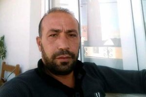 Polis memuru babasının mezarında intihar etti