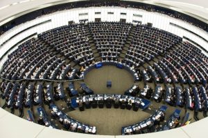 8 yıl m&uuml;zakere edilen anlaşma onaylandı