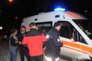 Porsuk &Ccedil;ayı'na atlayan Iraklı kadını polis ve itfaiye kurtardı