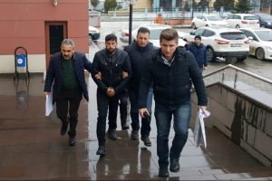 Dolandırıcı 171 bin dolarla yakalandı
