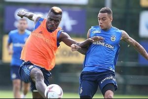 Van der Wiel ve Emenike s&uuml;rprizi
