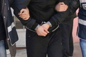 Eski &Ccedil;atak Belediye Başkan Yardımcısı tutuklandı