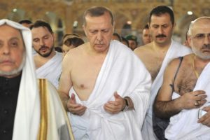 Cumhurbaşkanı Erdoğan Kabe'yi ziyaret edip, umre yaptı
