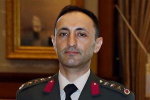 Eski Cumhurbaşkanlığı Başyaveri &Ouml;zdaban tutuklandı