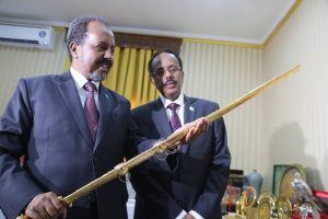 Framco, Federal Somali Cumhuriyeti Cumhurbaşkanlığı g&ouml;revini teslim aldı