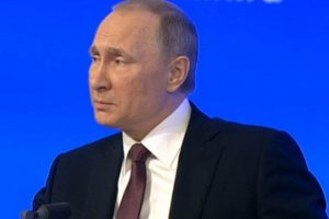 Putin'den NATO a&ccedil;ıklaması: Bizi &ccedil;atışmanın i&ccedil;ine &ccedil;ekmeye &ccedil;alışıyorlar