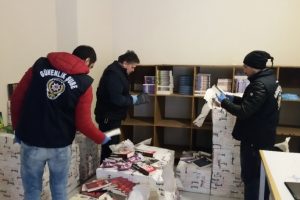 İstanbul'da korsan kitap operasyonu