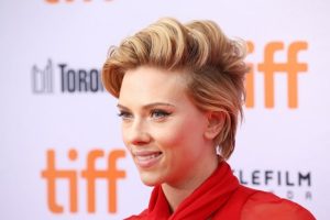 Scarlett Johansson: Tek eşlilik doğal değil...
