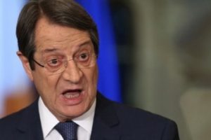 Masayı terk eden Rum liderden ilk a&ccedil;ıklama: Ben ka&ccedil;madım