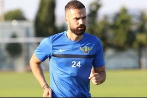 Akhisar Belediyespor'da Serdar Kesimal ile yollar ayrıldı