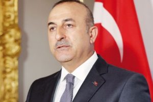 &Ccedil;avuşoğlu: Rum tarafı ikide bir masadan ka&ccedil;ıyor!