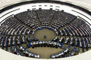 AP, AB'nin gelecekteki gelişimi i&ccedil;in &uuml;&ccedil; kararı onayladı