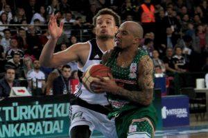 Banvit yarı finalde