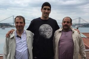 G&uuml;len'in &ouml;zel diş&ccedil;isi hakim karşısında