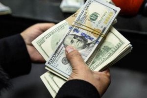 Merkez'in hamlesi doların ateşini s&ouml;nd&uuml;rd&uuml;!