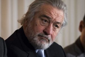 Robert de Niro'dan 100 bin dolarlık teklif