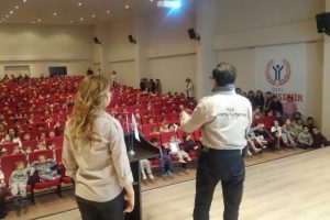 Bursa NAK'tan bir g&uuml;nde bin &ouml;ğrenciye deprem eğitimi