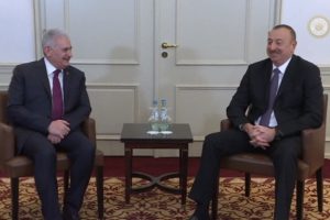 Başbakan Yıldırım Aliyev'le g&ouml;r&uuml;şt&uuml;