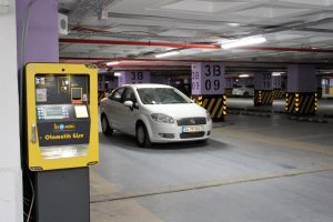 Artık otopark &uuml;cretleri İstanbulkart'la &ouml;denebilecek