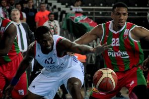 Banvit'in finaldeki rakibi Anadolu Efes
