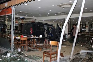 Bursa'da s&uuml;r&uuml;c&uuml; dehşeti! 2'si ağır, 11 yaralı