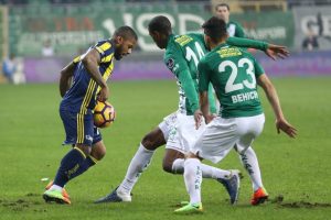 Bursaspor'da galibiyet &ouml;zlemi s&uuml;r&uuml;yor