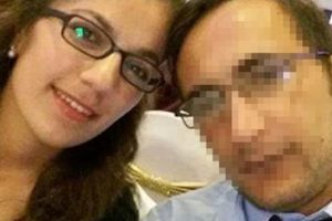 Aldattığı eşini tabancayla vurarak &ouml;ld&uuml;rd&uuml;