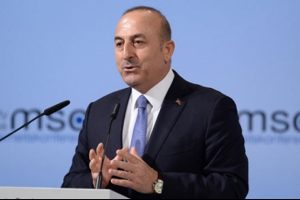 &Ccedil;avuşoğlu: "YPG ile DEAŞ arasında silah ticareti var"