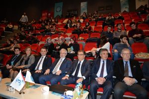 Bursa'daki &uuml;niversiteliler sekt&ouml;r temsilcileri ile buluşuyor