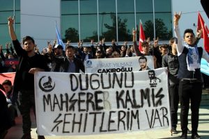 Fırat Yılmaz &Ccedil;akıroğlu i&ccedil;in y&uuml;r&uuml;d&uuml;ler