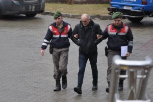 Yapımcı y&ouml;netmen Murat Erakalın Bursa'da g&ouml;zaltına alındı