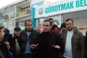Bitlis'te kayyumdan klimalı durak hizmeti