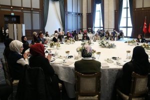Emine Erdoğan Suriyeli kadınları kabul etti
