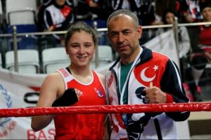 Karab&uuml;kl&uuml; boks&ouml;rlerin madalya başarısı
