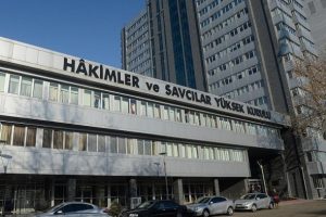 HSYK'nın meslekten ihra&ccedil; kararı Resmi Gazete'de