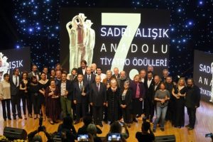 7.Sadri Alışık &Ouml;d&uuml;lleri'ni kazananlar belli oldu
